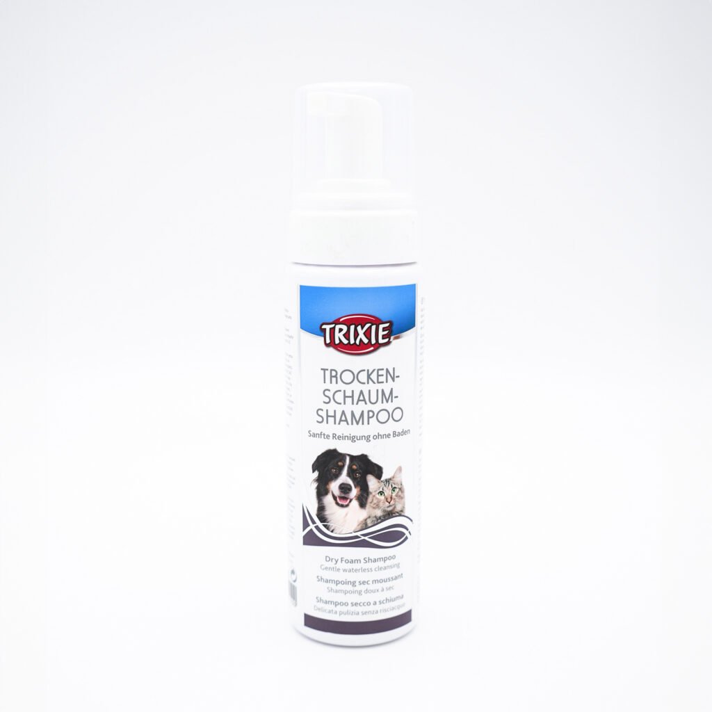 Dry Foam Shampoo by Trixie