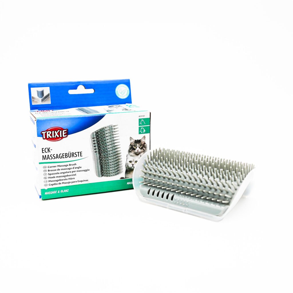 Corner Massage Brush by Trixie