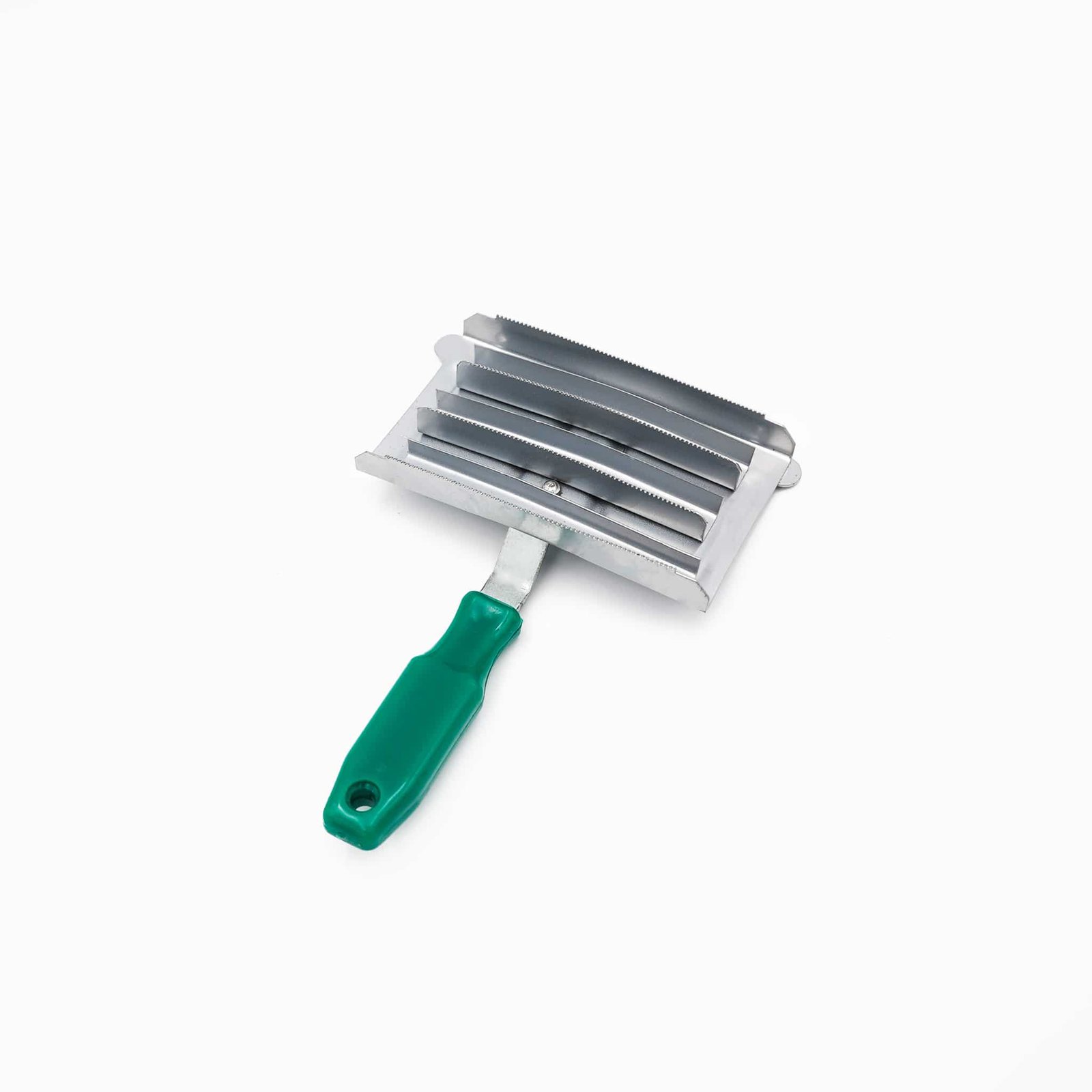 Fine‑Toothed Metal Curry Comb with Plastic Handle
